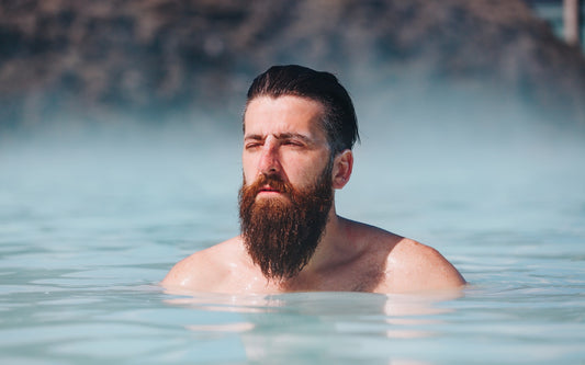 Haz crecer tu barba de manera casera.